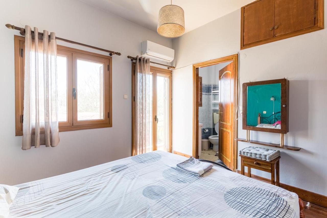 Ta-So'S Apartments Stoupa Messinias Екстер'єр фото